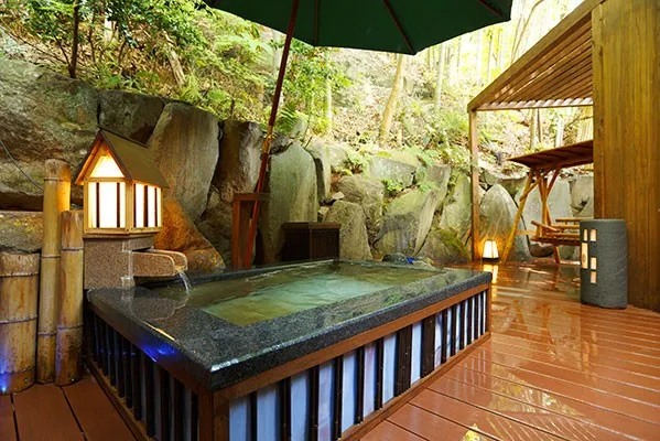 貸切露天風呂なよ竹