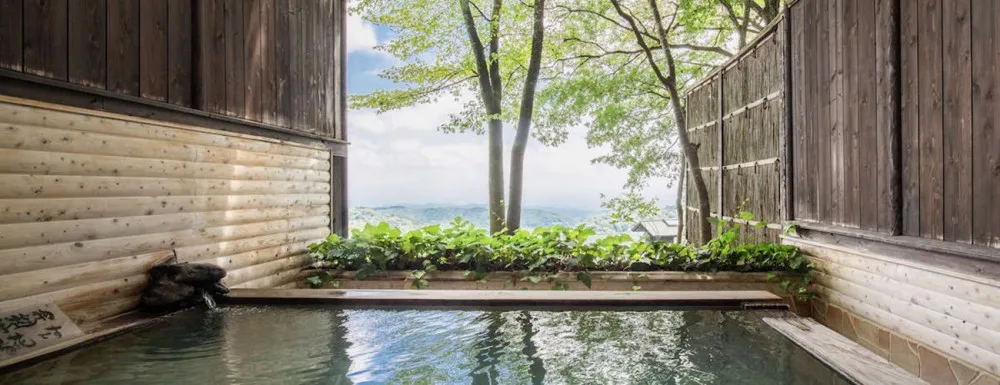 山の湯　露天風呂