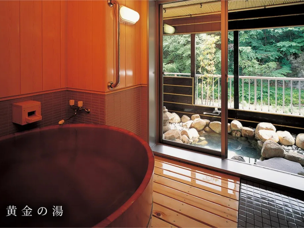 ホテル志戸平 露天付貸切風呂 黄金の湯
