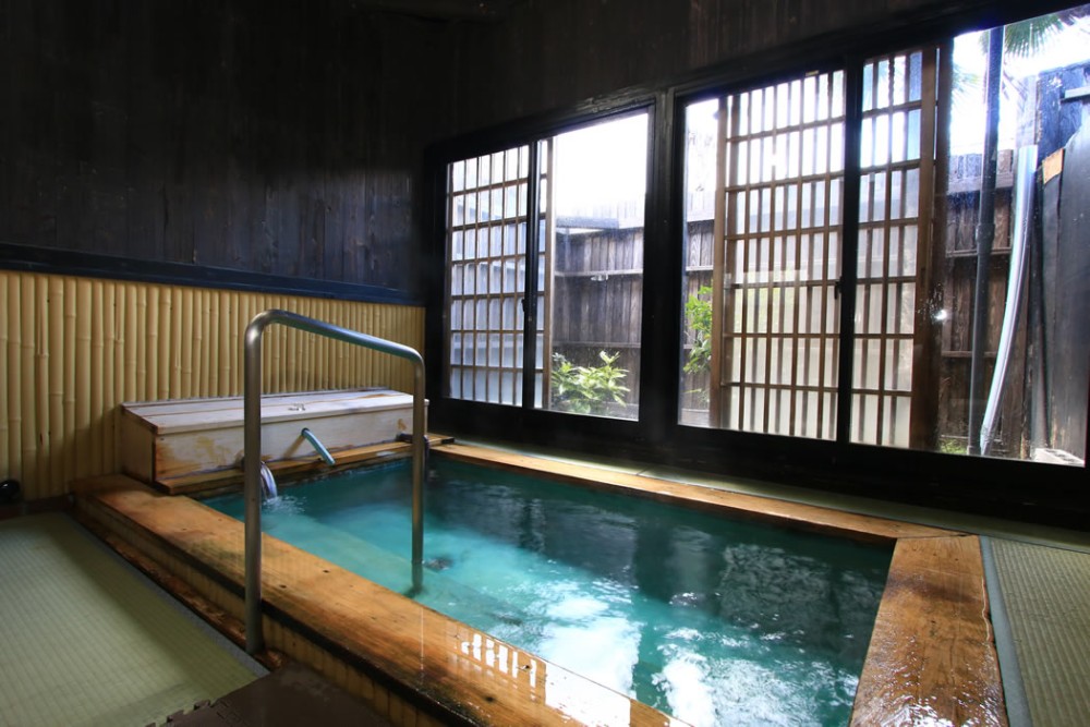 畳風呂のサムネイル画像