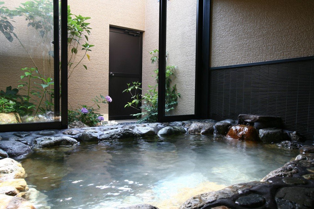 岩風呂のサムネイル画像