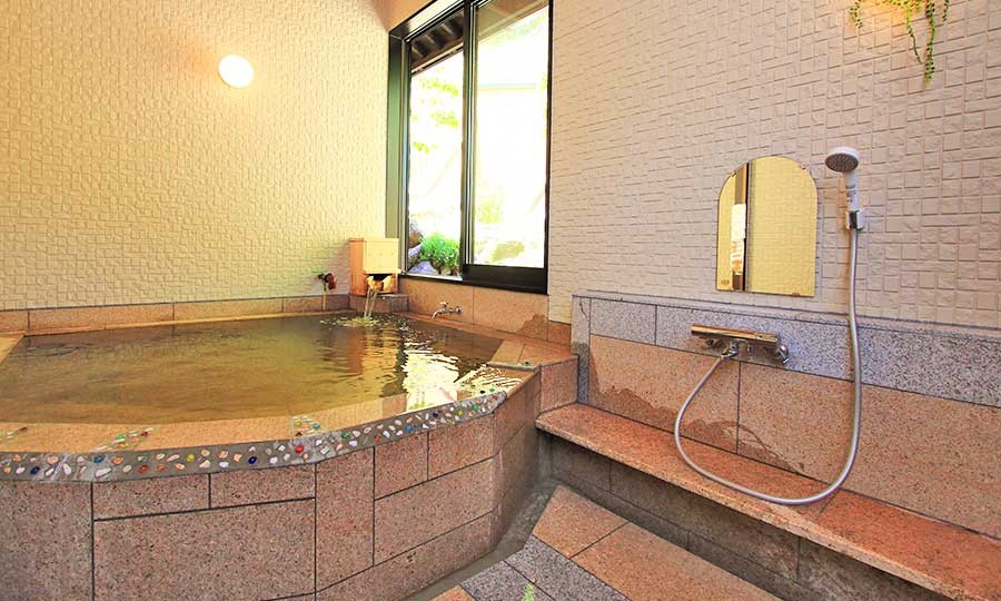 山椿のサムネイル画像