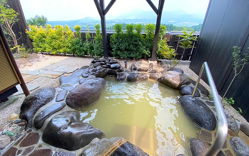 客室露天風呂_旅籠・静和の施設画像 - 12