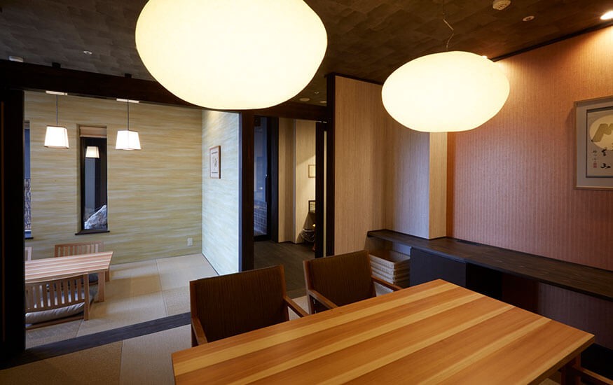 参ノ巻　岩風呂　石楠花のサムネイル画像