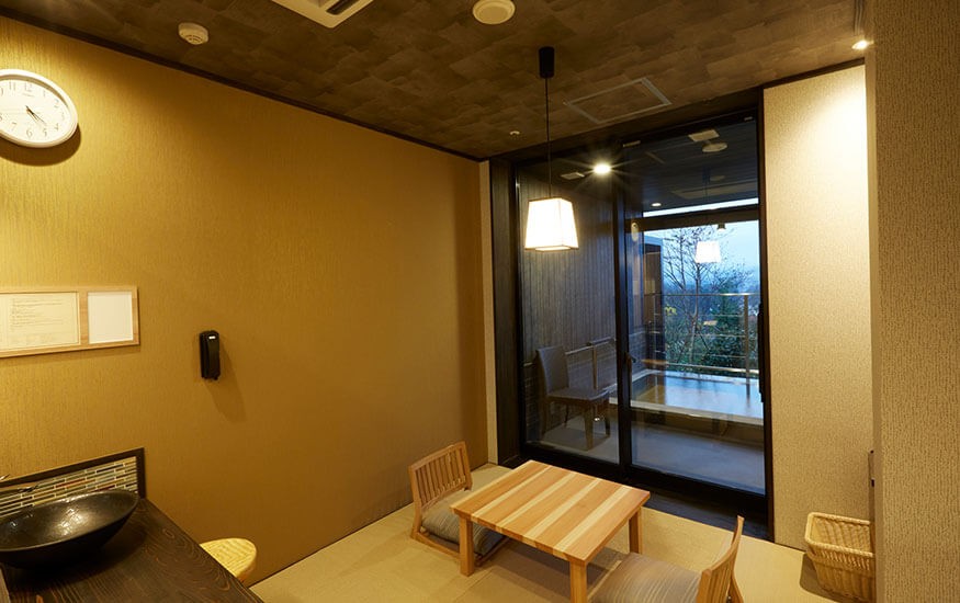 壱ノ巻　切石風呂　楓のサムネイル画像