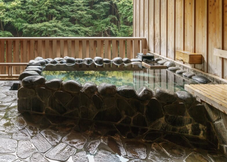 岩風呂のサムネイル画像