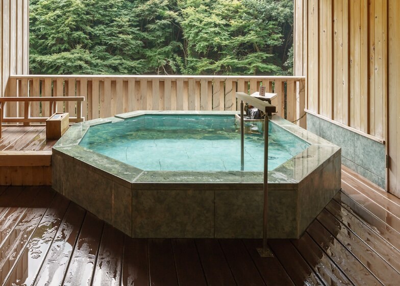 奥道後 壱湯の守画像2