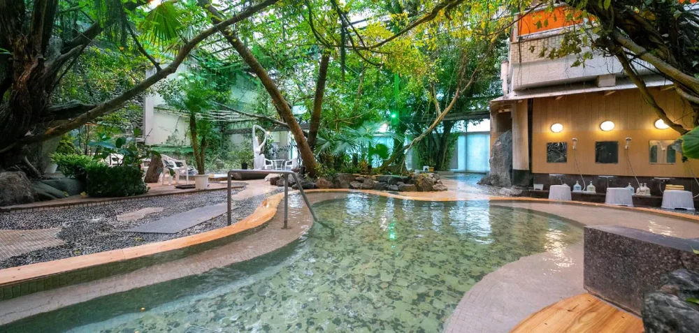 大浴場：ジャングル風呂（男湯女湯日替わり制）の施設画像 - 5