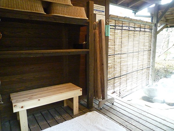 貸切　家族風呂の脱衣スペースの施設画像 - 4