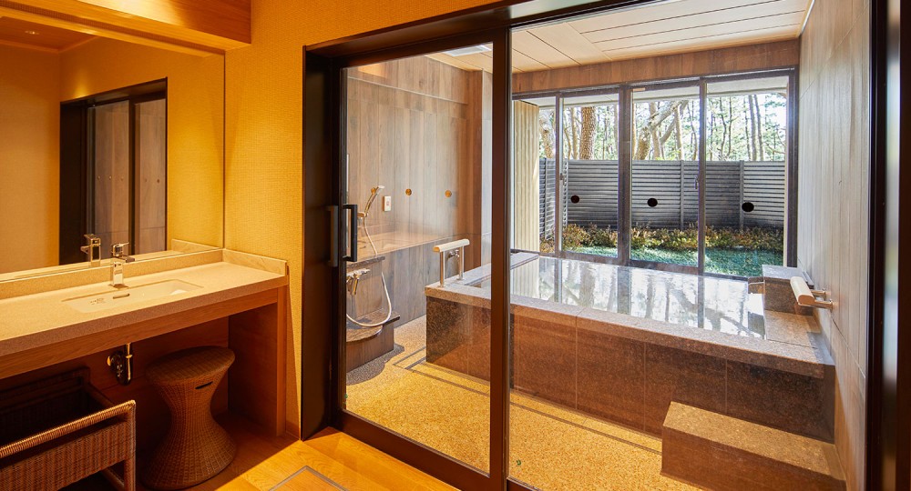 亀の井ホテル 鴨川画像1