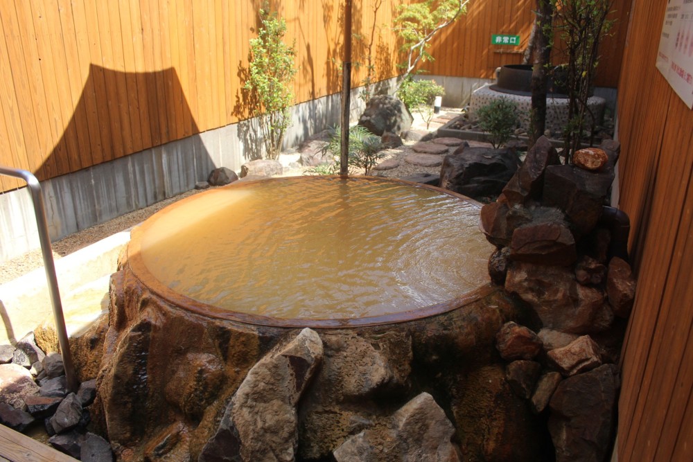 高千穂峰（露天付家族風呂）のサムネイル画像