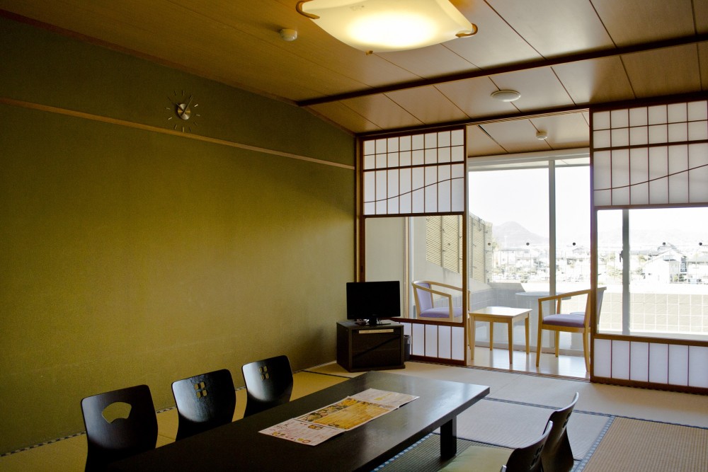 個室休憩室　（2階和室10畳）の施設画像 - 7