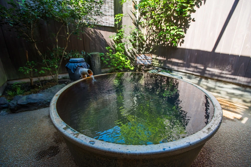 艶の湯のサムネイル画像