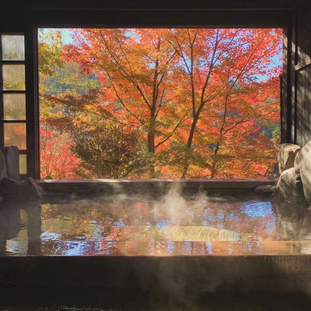 露天岩風呂のサムネイル画像