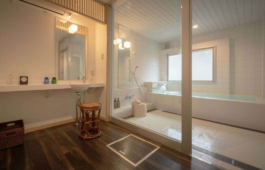 貸切風呂【蘭】のサムネイル画像