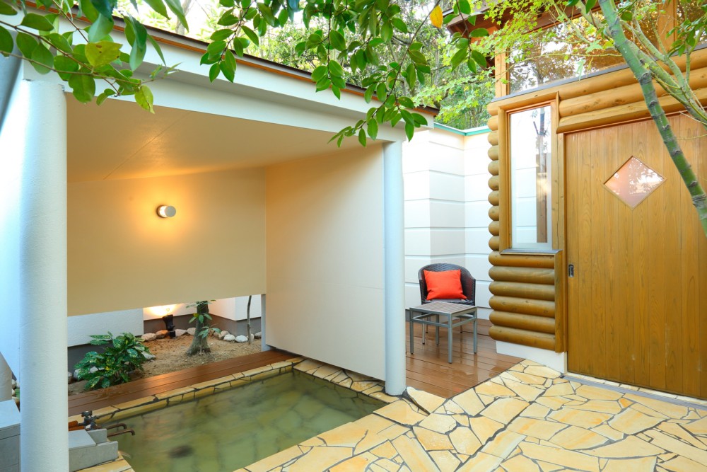 おこもり隠れ家の湯のサムネイル画像