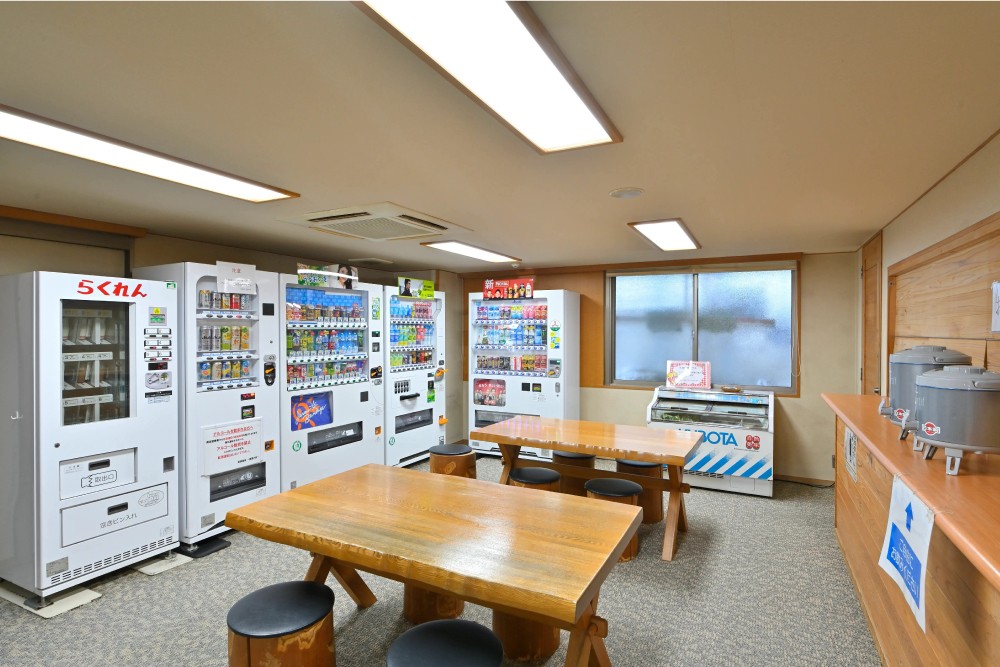 休憩スペースの施設画像 - 12