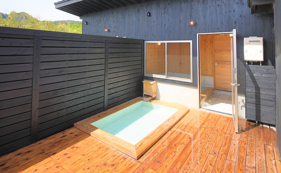 セミプレミアムルーム(3部屋)のサムネイル画像