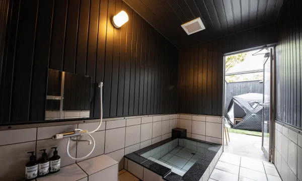 茜のサムネイル画像