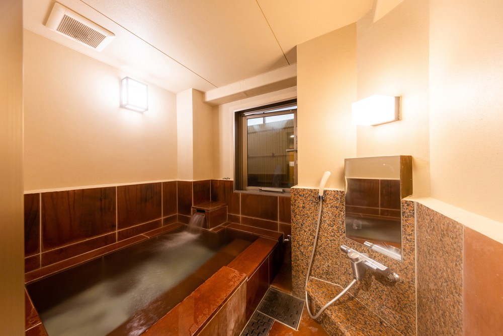 401号室：びわのサムネイル画像