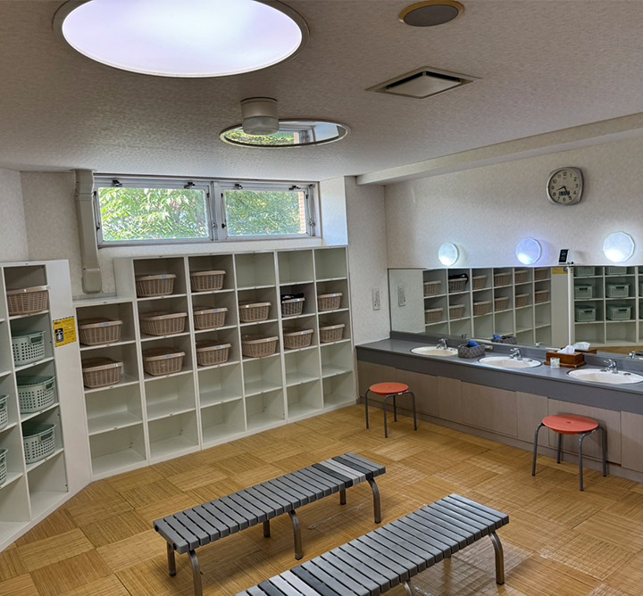 大浴場　脱衣所の施設画像 - 9