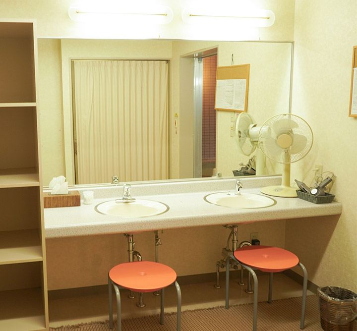 家族風呂　脱衣室の施設画像 - 11